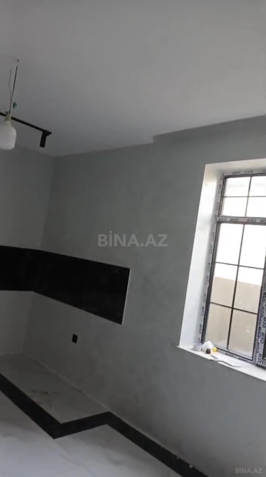 Satılır 6 otaqlı həyət evi 300 m²