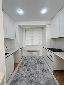 Satılır 2 otaqlı mənzil 60 m²