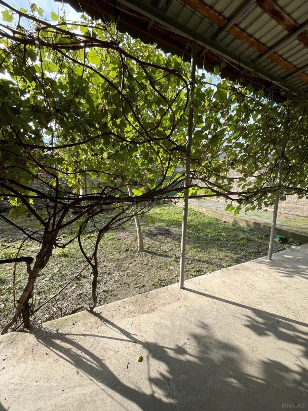 Satılır 3 otaqlı həyət evi 100 m²