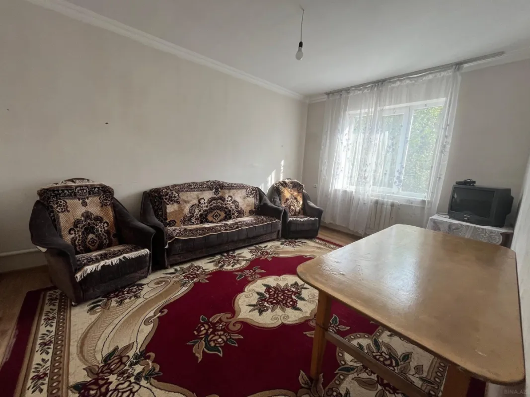 Satılır 3 otaqlı həyət evi 100 m²