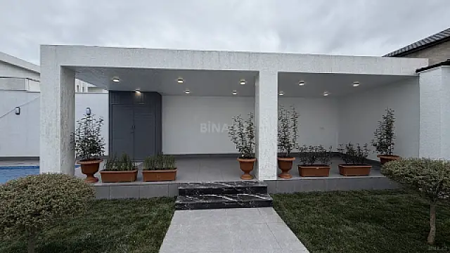 Satılır 4 otaqlı həyət evi 150 m²
