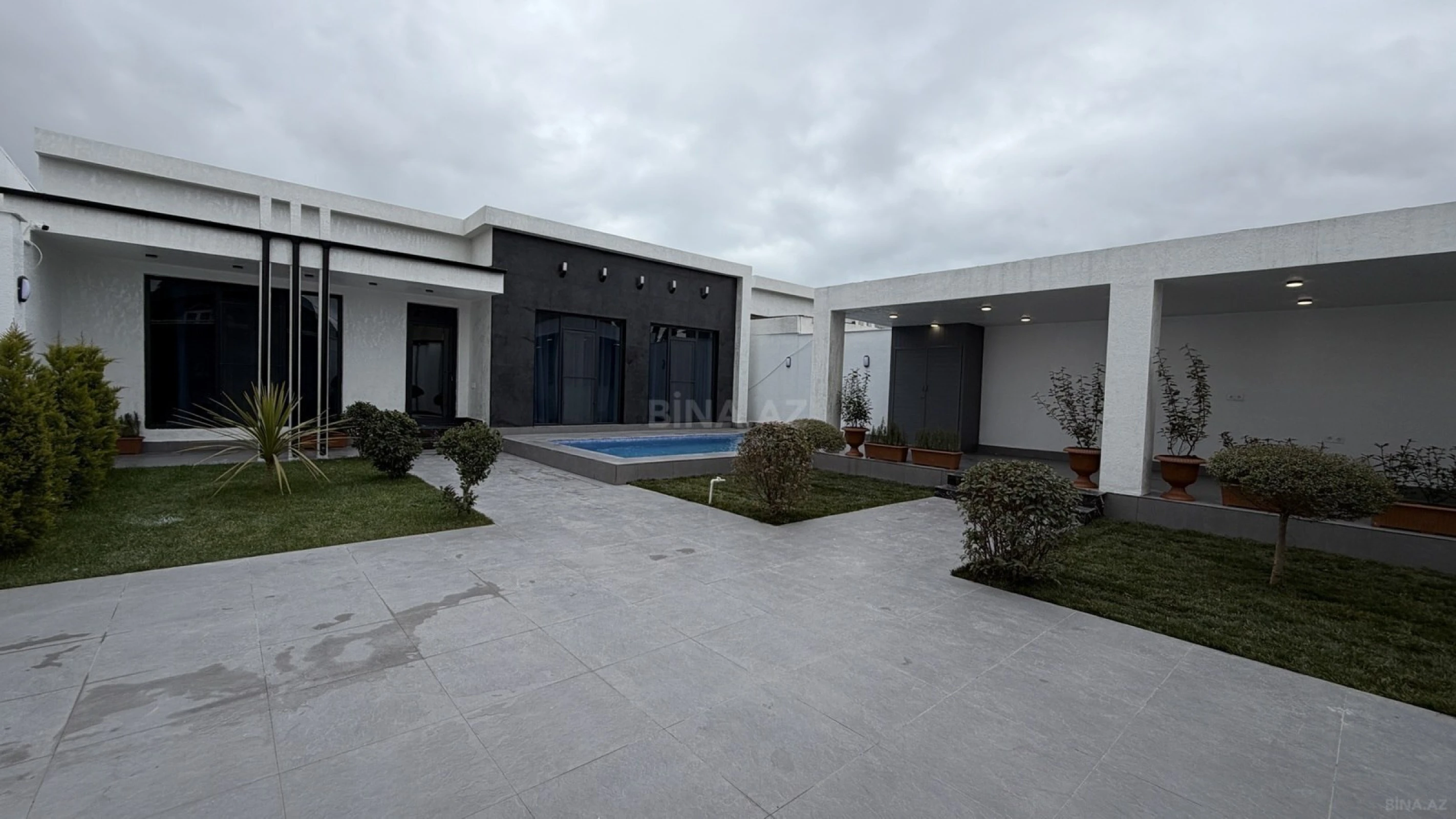 Satılır 4 otaqlı həyət evi 150 m²