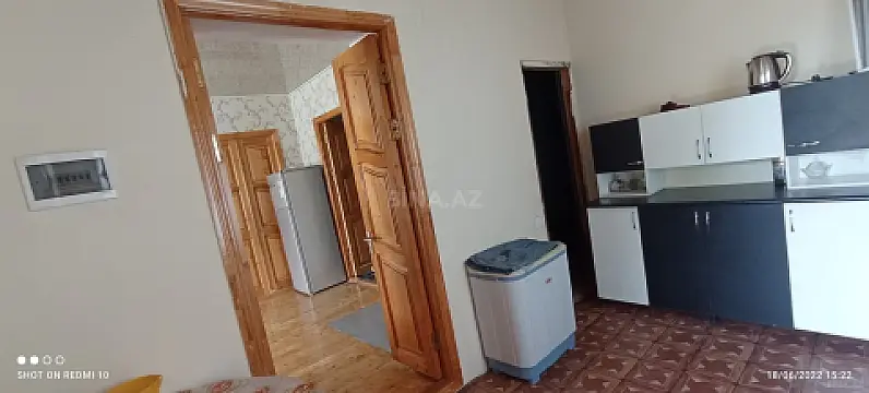 Satılır 4 otaqlı həyət evi 130 m²