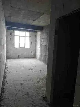 Satılır 2 otaqlı mənzil 83 m²