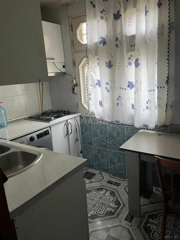 Kirayə verilir 2 otaqlı mənzil 58 m²