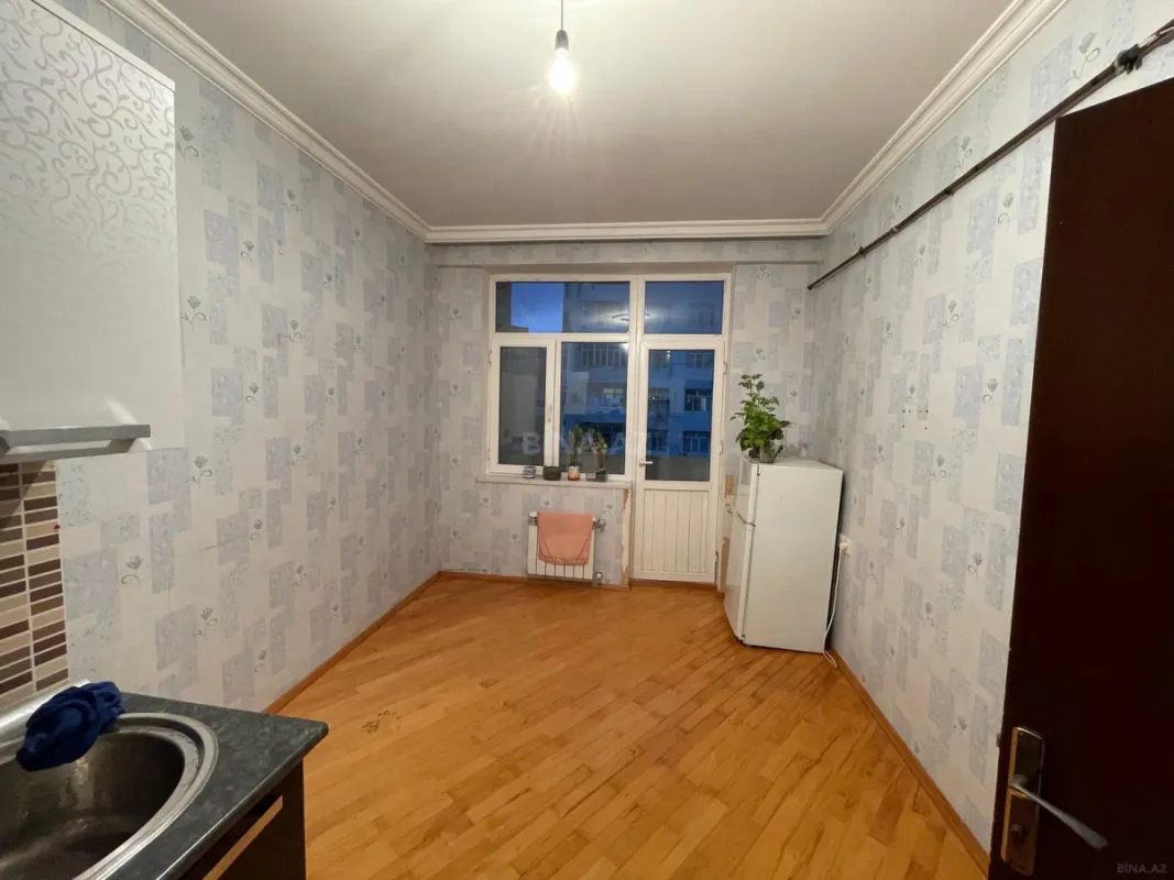 Kirayə verilir 2 otaqlı mənzil 90 m²