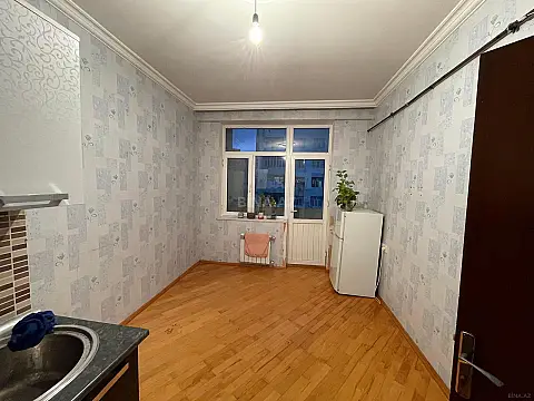 Kirayə verilir 2 otaqlı mənzil 90 m²