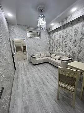 Kirayə verilir 2 otaqlı mənzil 50 m²