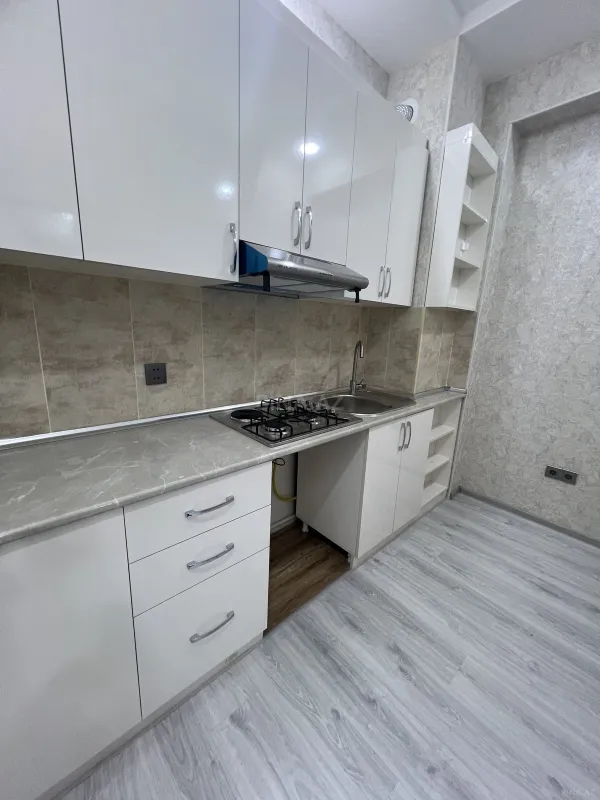Kirayə verilir 2 otaqlı mənzil 50 m²