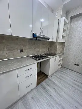 Kirayə verilir 2 otaqlı mənzil 50 m²
