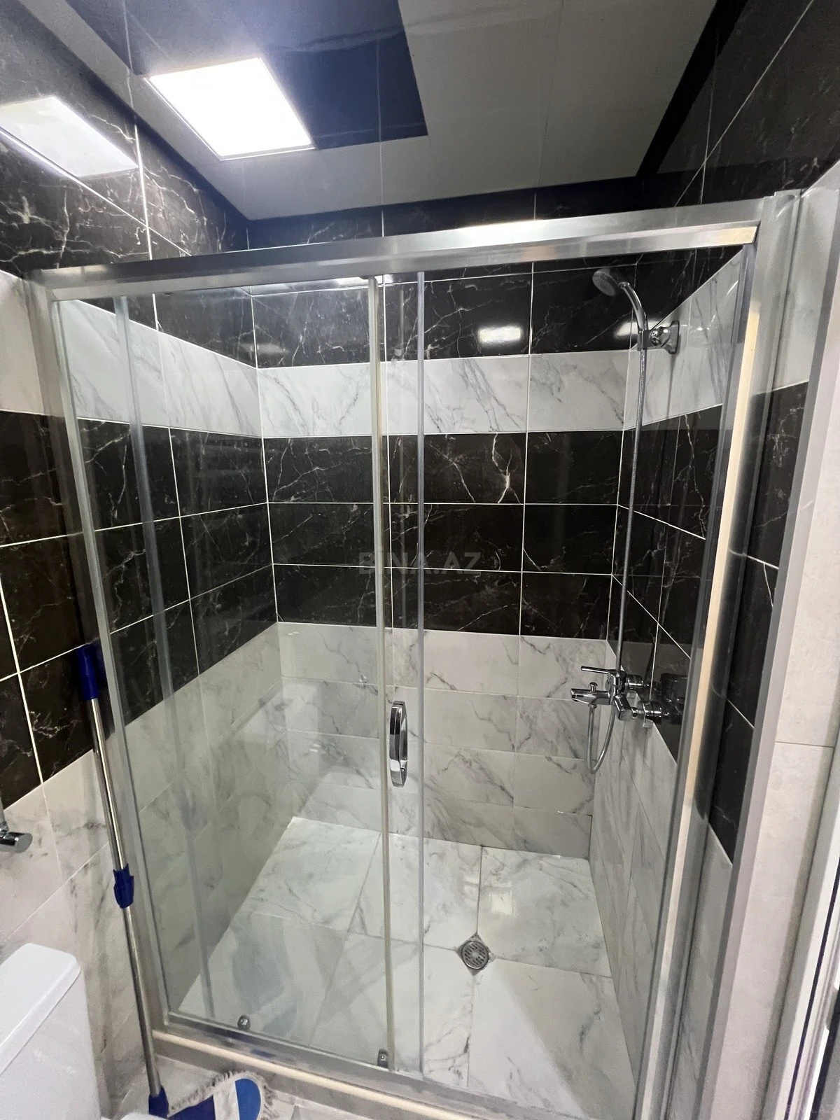 Kirayə verilir 2 otaqlı mənzil 50 m²