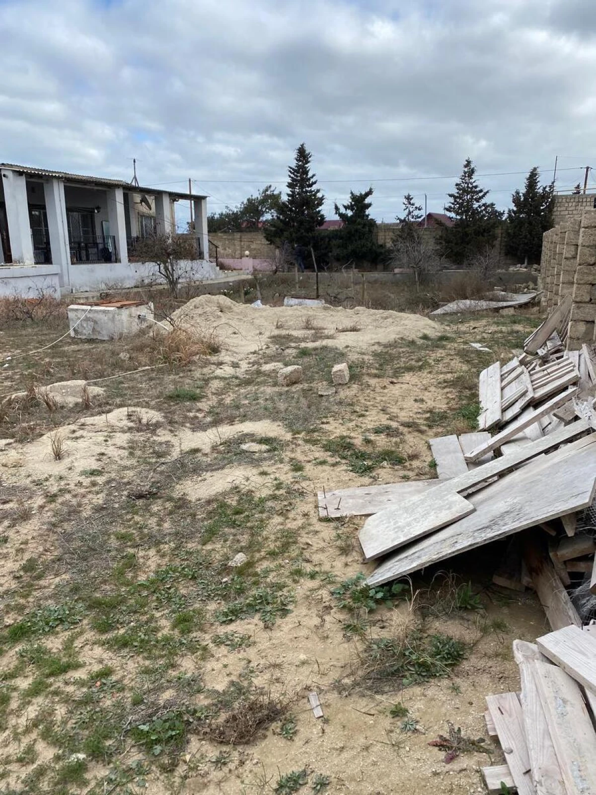 Satılır torpaq sahəsi 12 m²