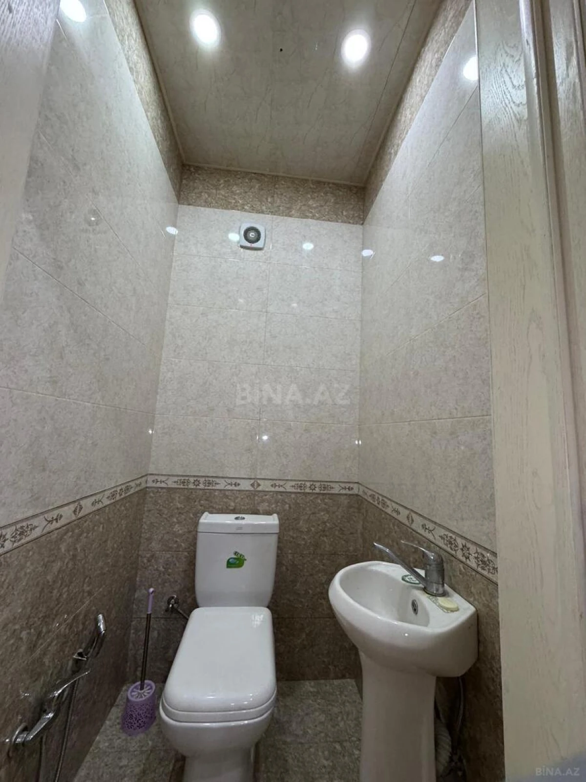 Satılır 2 otaqlı mənzil 61 m²