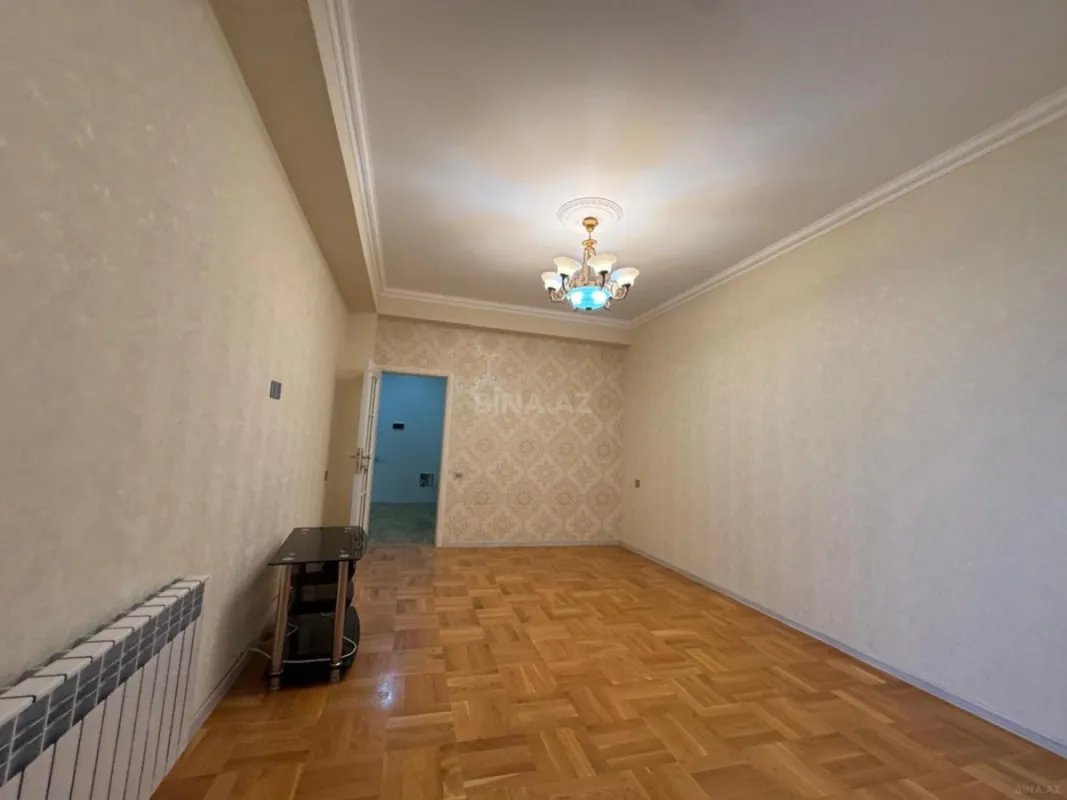 Satılır 2 otaqlı mənzil 61 m²