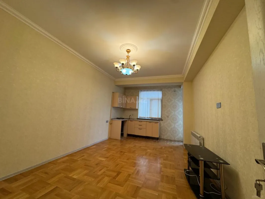 Satılır 2 otaqlı mənzil 61 m²