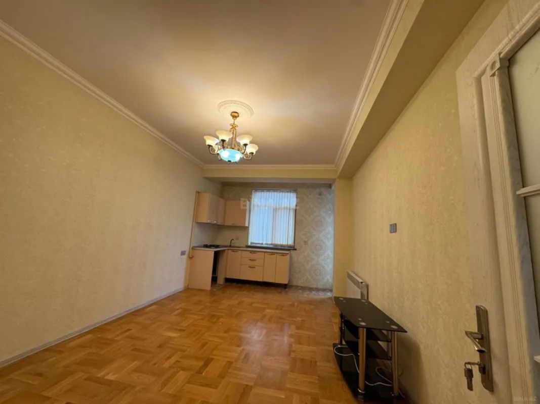 Satılır 2 otaqlı mənzil 61 m²