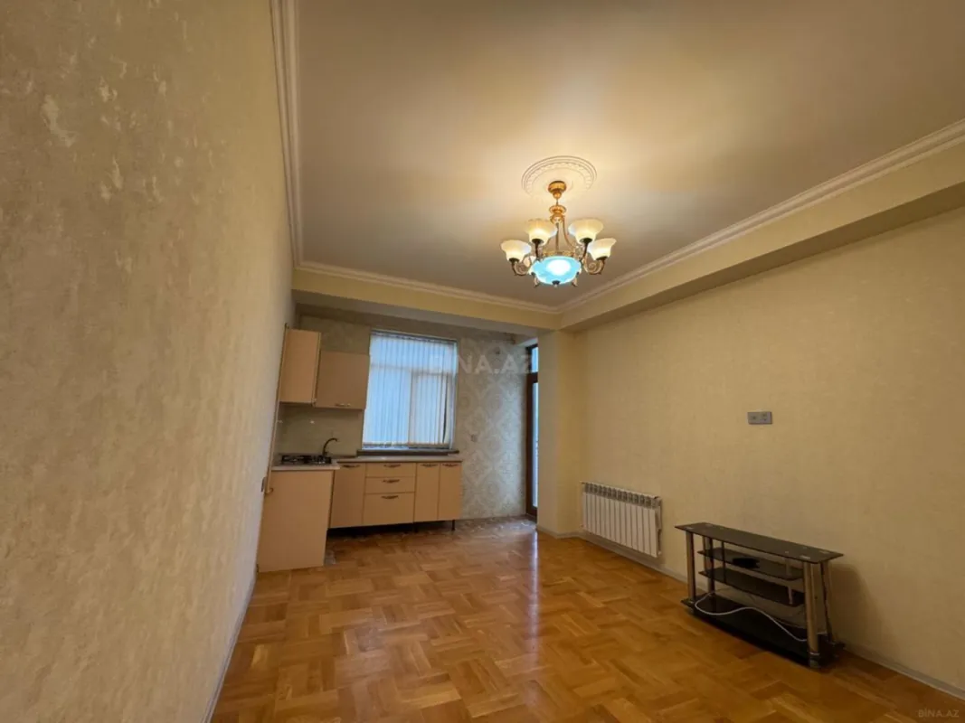 Satılır 2 otaqlı mənzil 61 m²