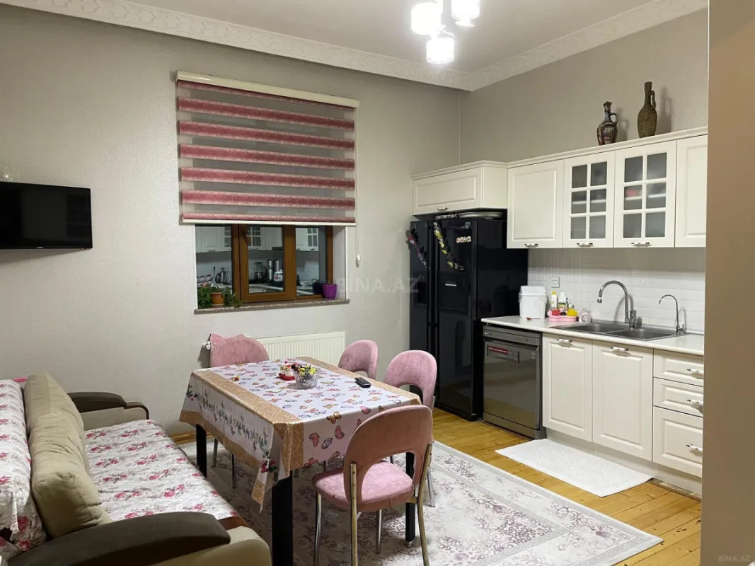 Satılır 6 otaqlı həyət evi 450 m²