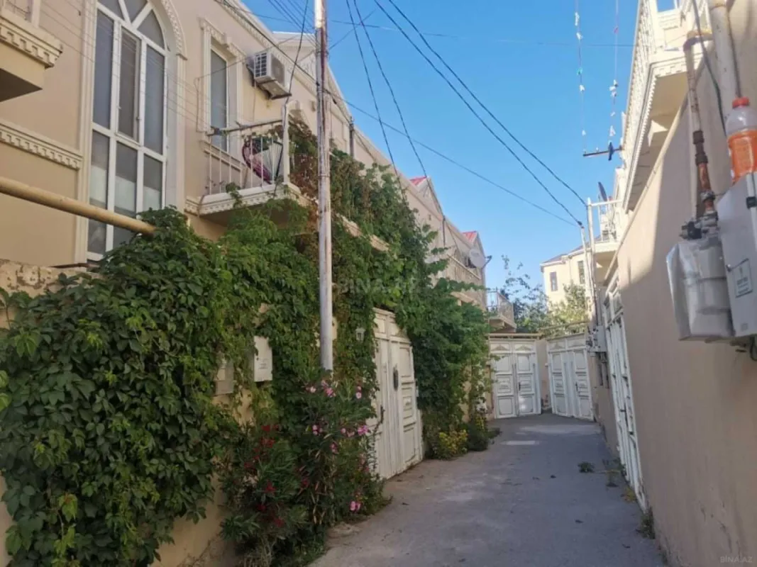 Satılır 4 otaqlı həyət evi 100 m²