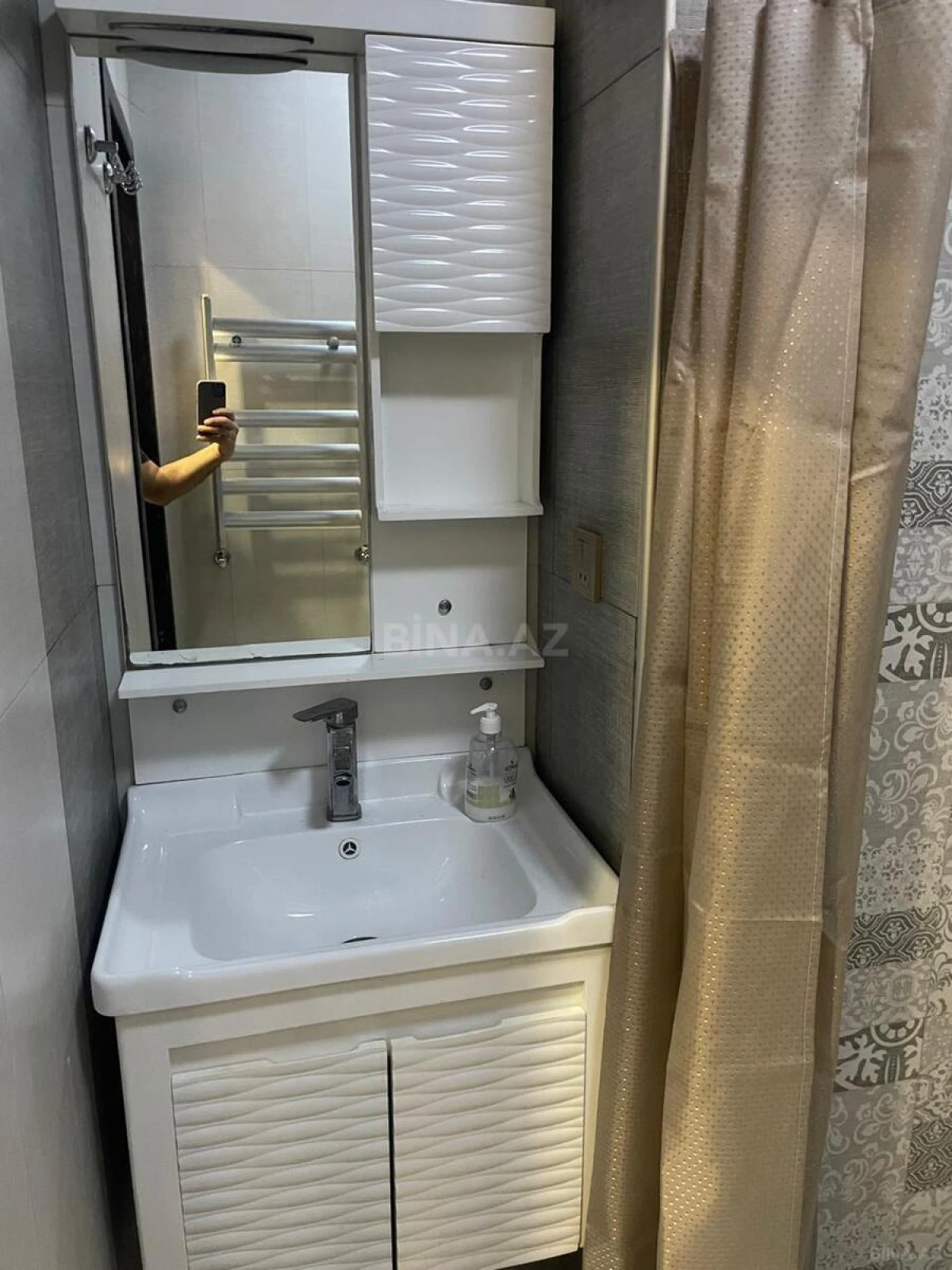 Satılır 2 otaqlı mənzil 68 m²