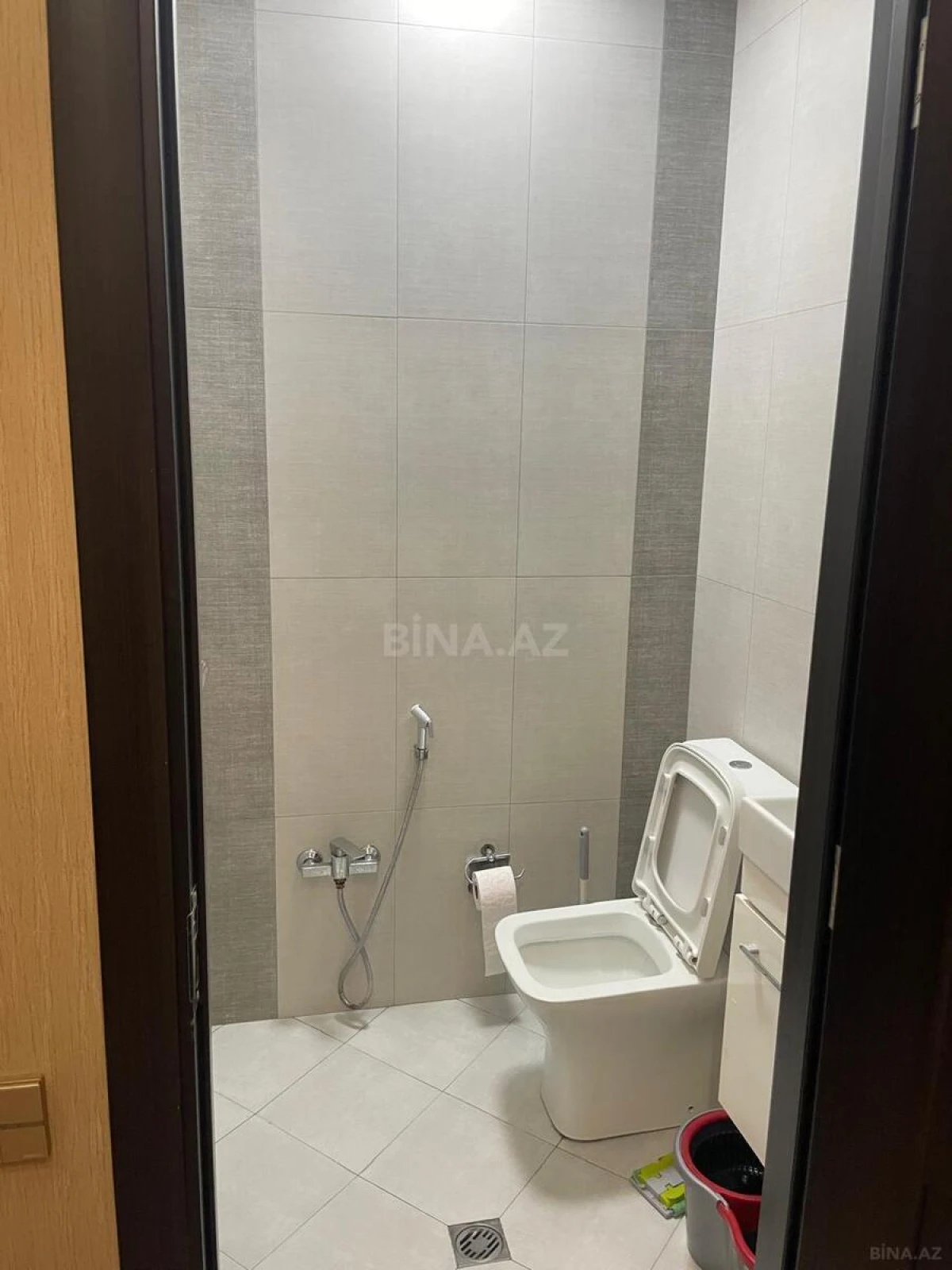 Satılır 2 otaqlı mənzil 68 m²