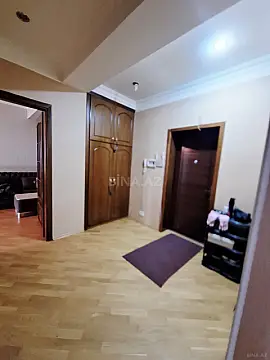 Kirayə verilir 2 otaqlı mənzil 78 m²