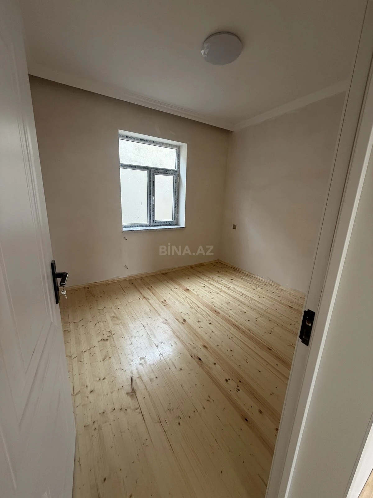 Satılır 3 otaqlı həyət evi 65 m²