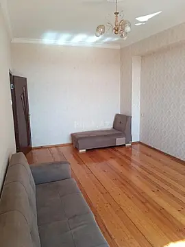 Kirayə verilir 2 otaqlı mənzil 75 m²