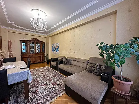 Satılır 3 otaqlı mənzil 90 m² — Bakı, Həzi Aslanov qəs. 3 otaq 90.00 m²