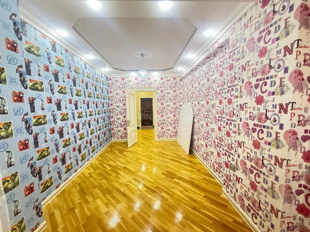 Kirayə verilir 3 otaqlı mənzil 125 m²