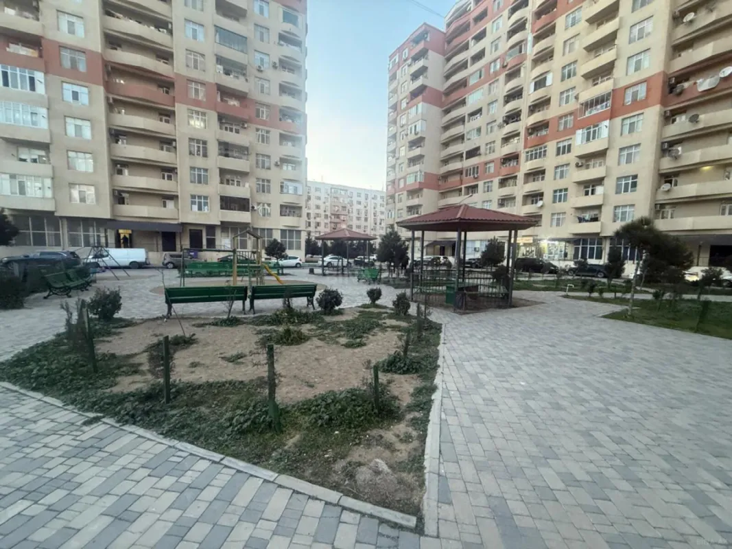Kirayə verilir 3 otaqlı mənzil 125 m²