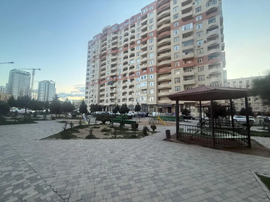 Kirayə verilir 3 otaqlı mənzil 125 m²