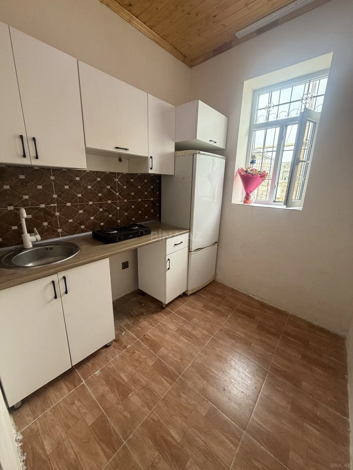 Satılır 1 otaqlı həyət evi 40 m²