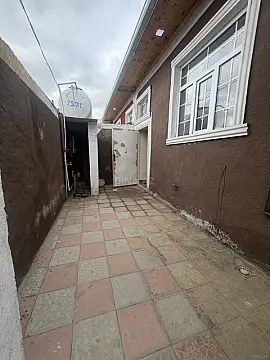 Satılır 1 otaqlı həyət evi 40 m²