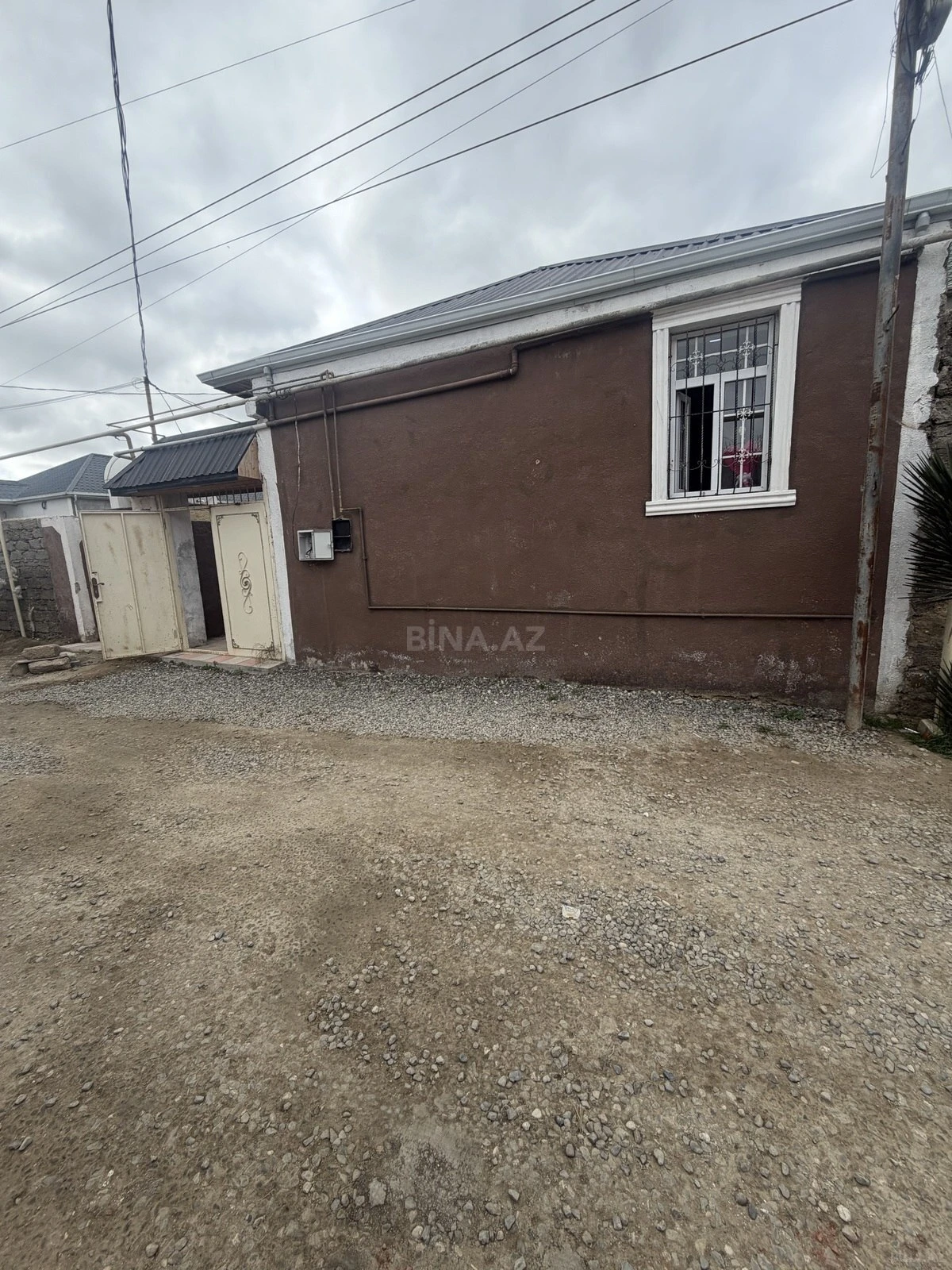 Satılır 1 otaqlı həyət evi 40 m²