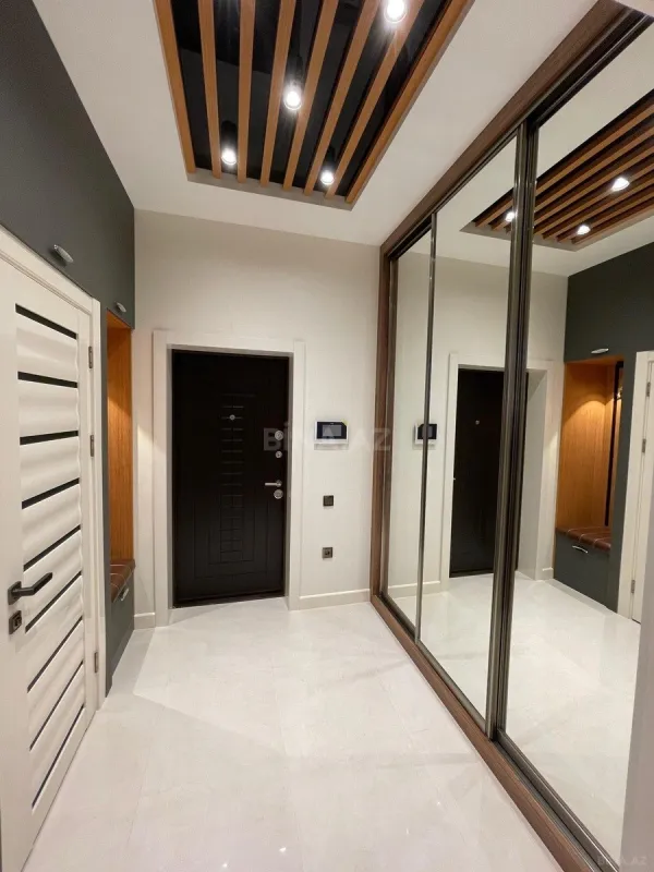Kirayə verilir 2 otaqlı mənzil 65 m²