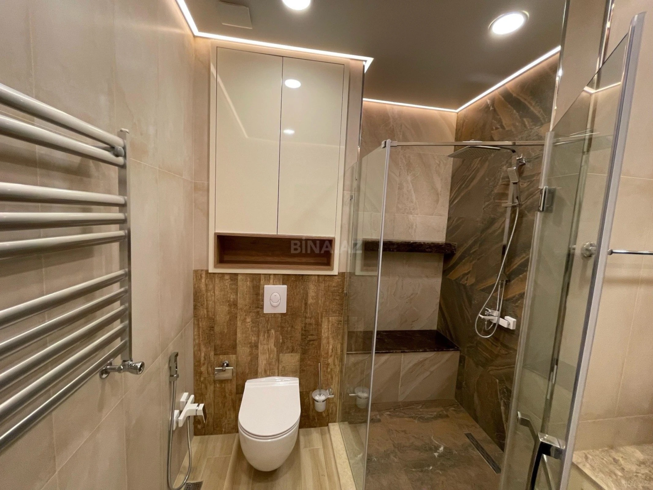 Kirayə verilir 2 otaqlı mənzil 65 m²