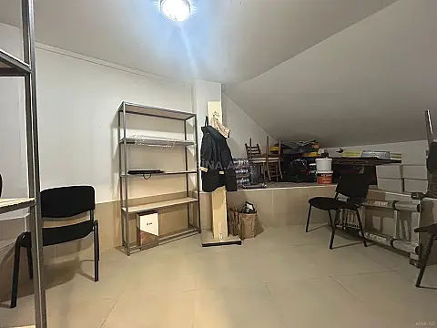 Kirayə verilir obyekt 720 m²