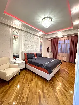 Satılır 2 otaqlı mənzil 110 m²