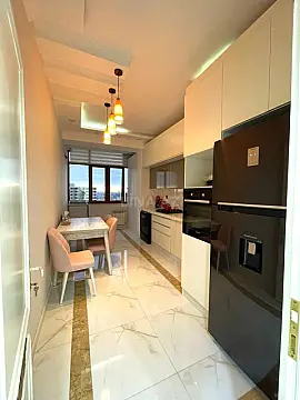 Satılır 2 otaqlı mənzil 110 m²