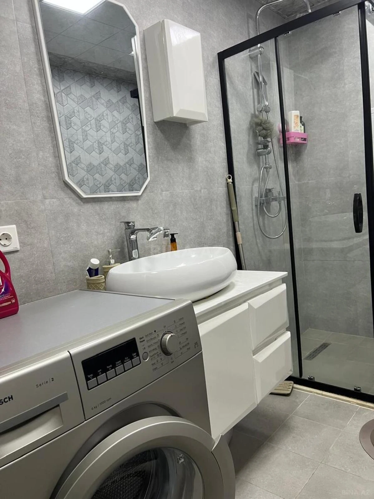 Kirayə verilir 2 otaqlı mənzil 65 m²