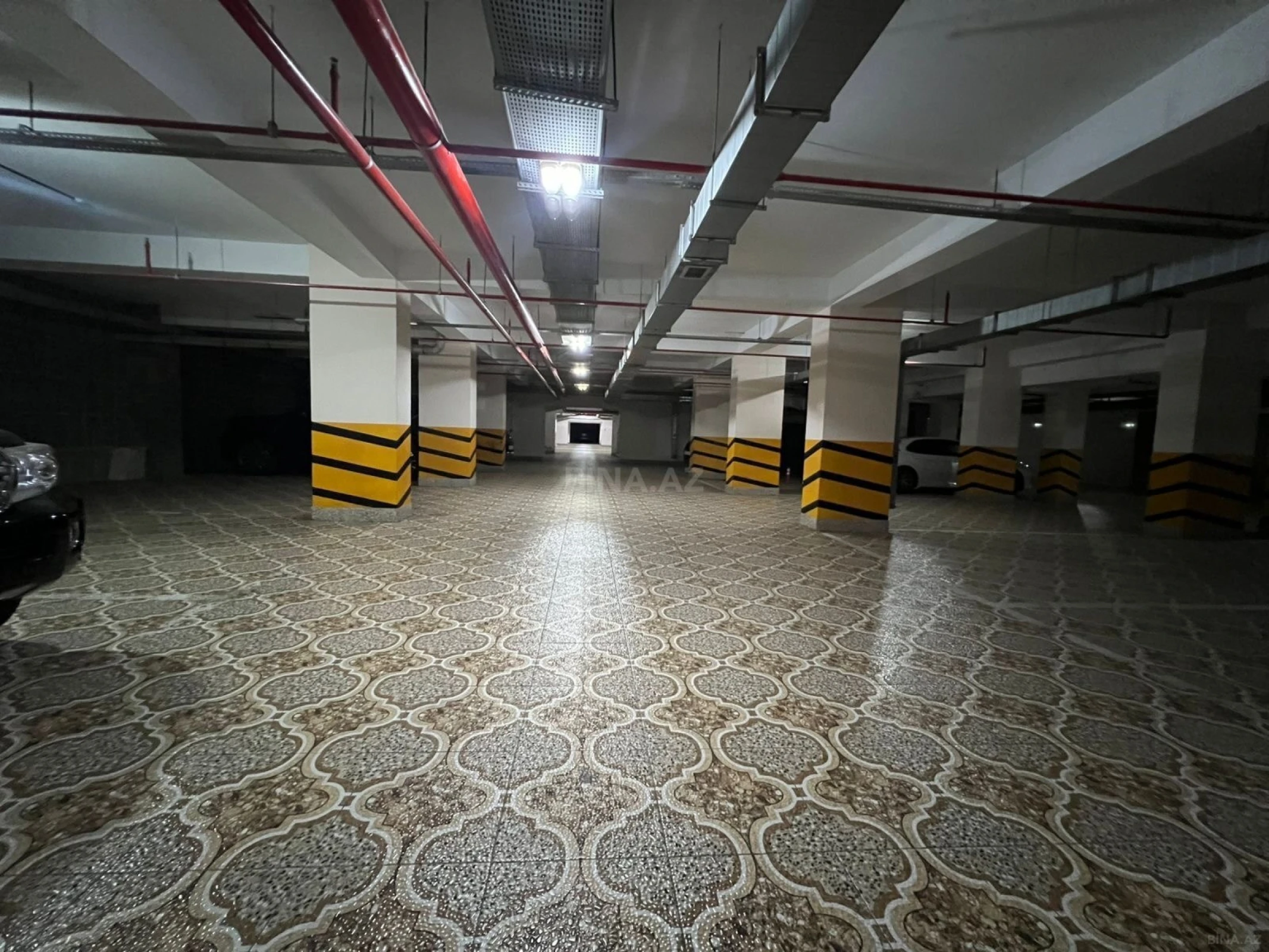 Kirayə verilir 2 otaqlı mənzil 95 m²