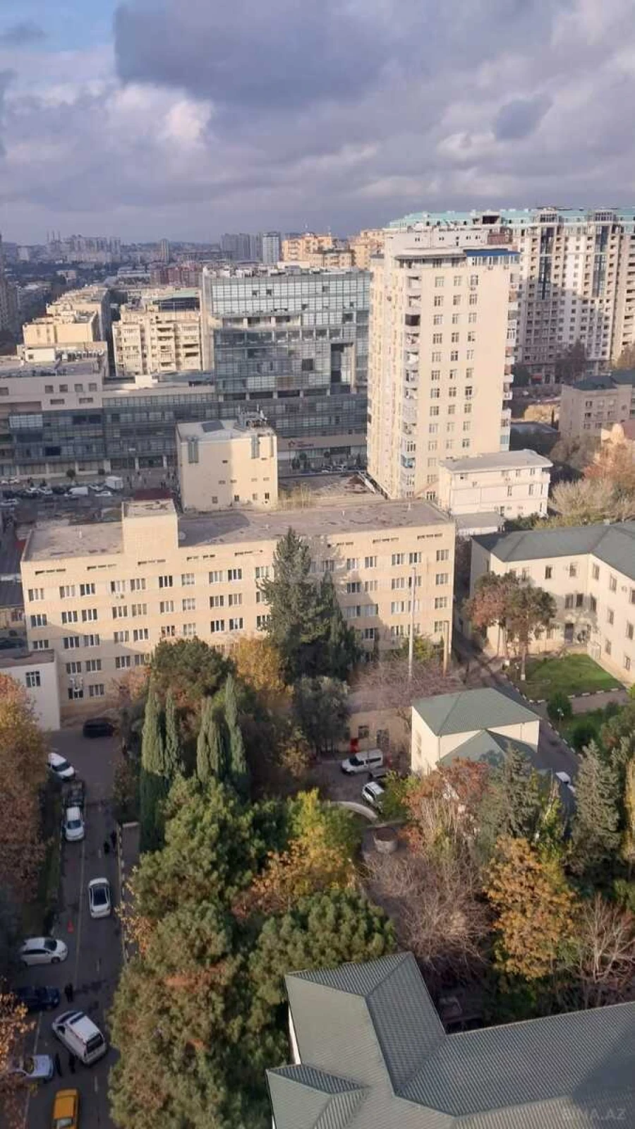 Kirayə verilir 2 otaqlı mənzil 75 m²