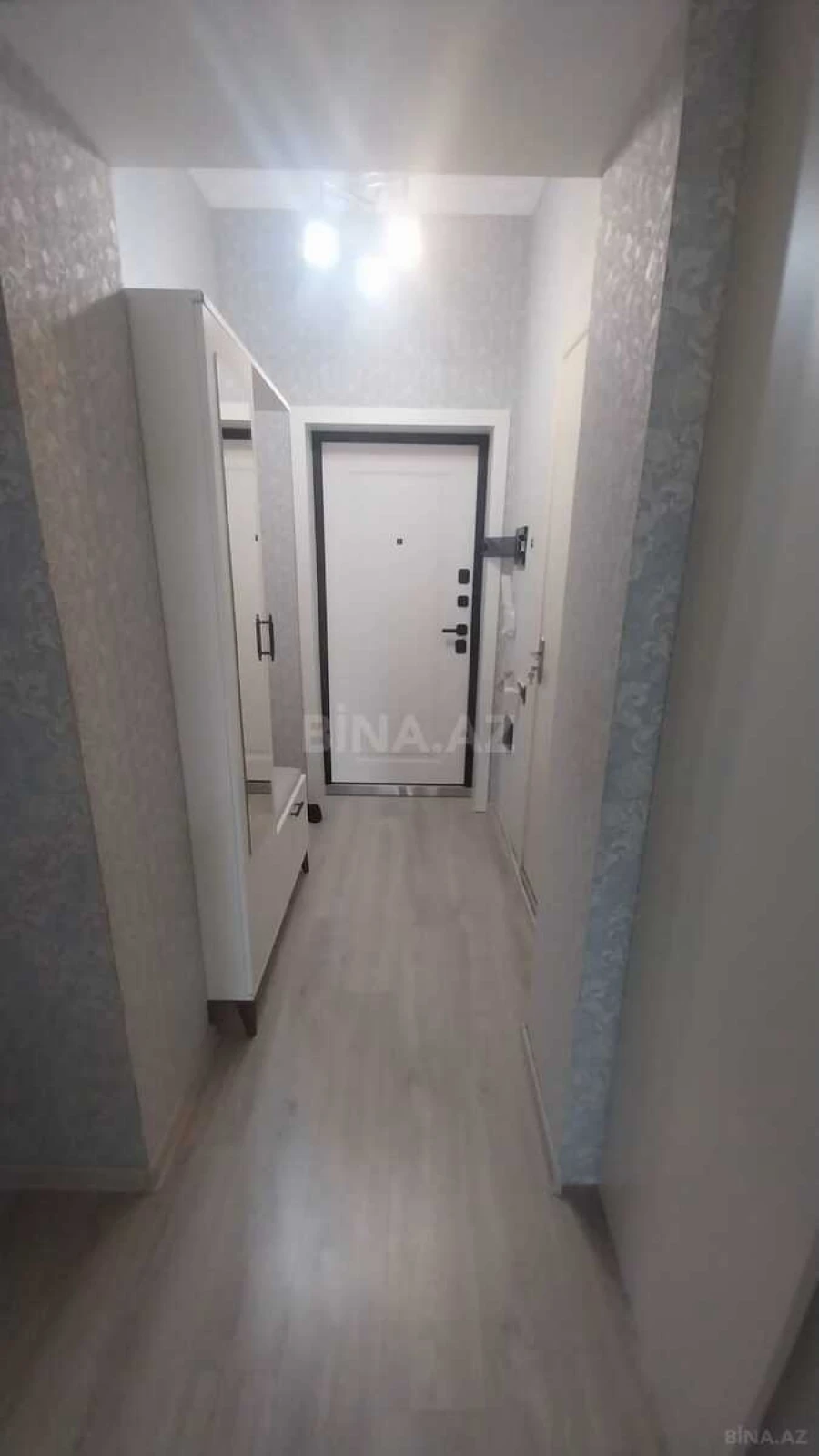 Kirayə verilir 2 otaqlı mənzil 75 m²