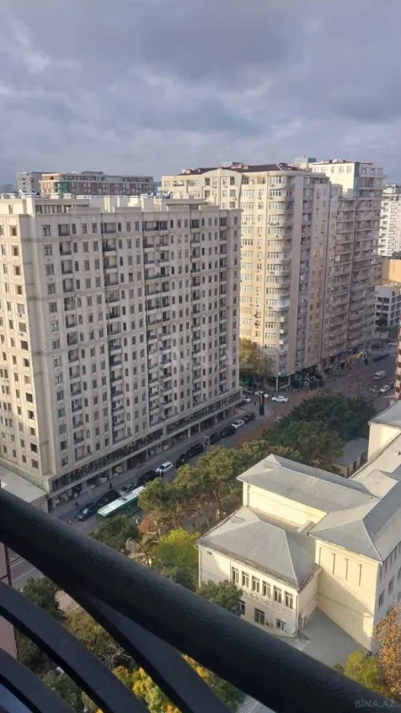 Kirayə verilir 2 otaqlı mənzil 75 m²