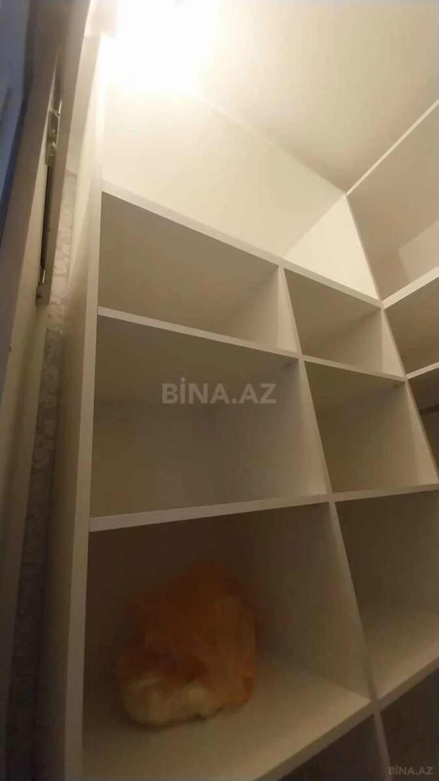 Kirayə verilir 2 otaqlı mənzil 75 m²