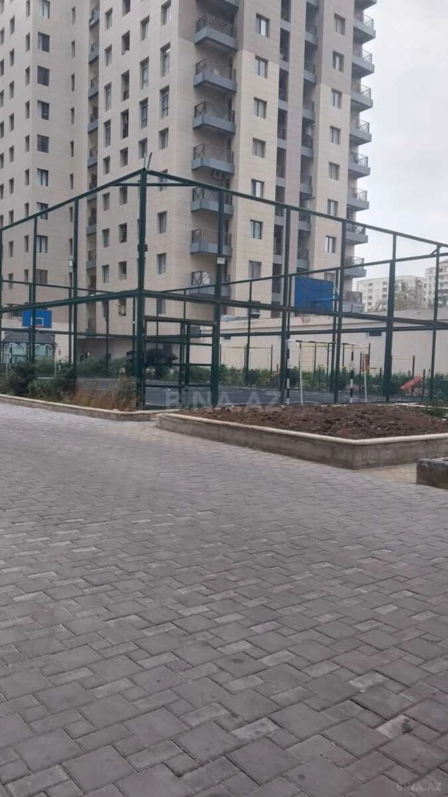 Kirayə verilir 2 otaqlı mənzil 75 m²
