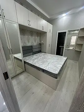 Satılır 4 otaqlı mənzil 109 m²