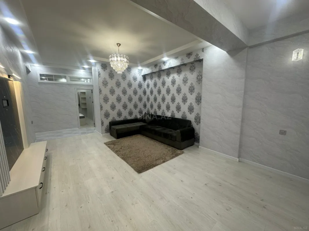 Satılır 4 otaqlı mənzil 109 m²