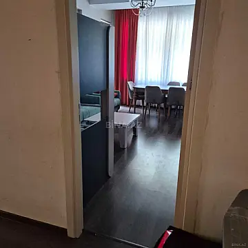 Satılır 2 otaqlı mənzil 71 m²